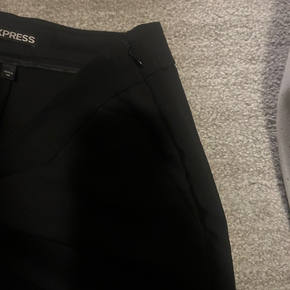 Express Classic Black Women's Shorts - Picture 7 of 7